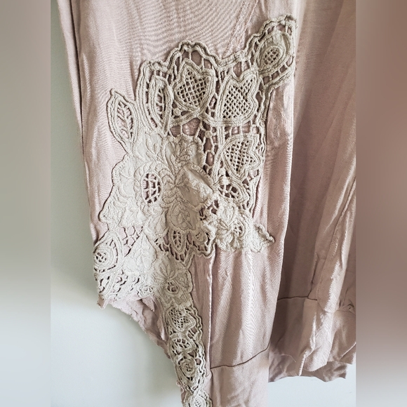 Foreign Exchange Tank Top. Womens Small. EUC - Picture 6 of 10